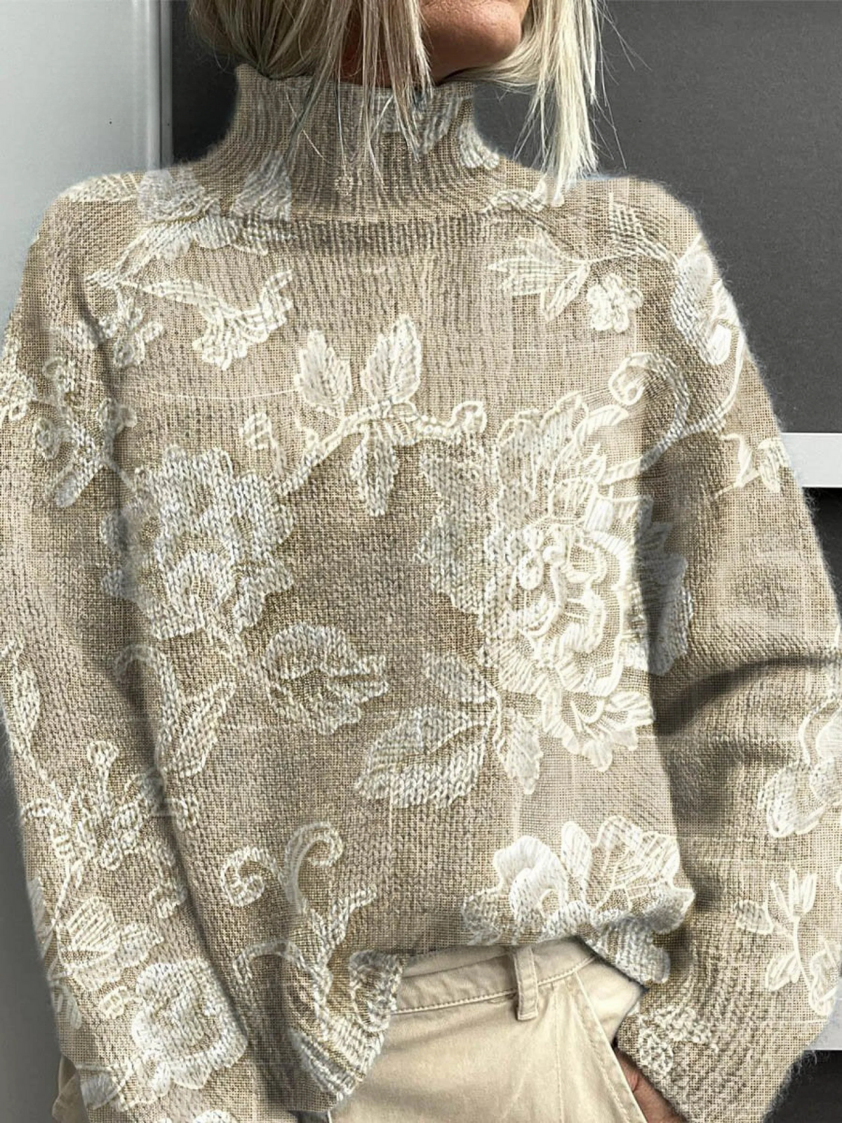 Amelia tijdloze vintage coltrui met bloemen